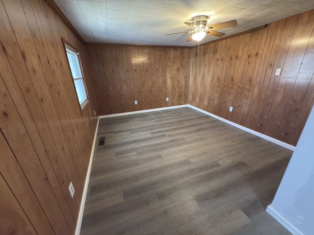 2000 Myers Cove Rd, Mcminnville, TN 37110