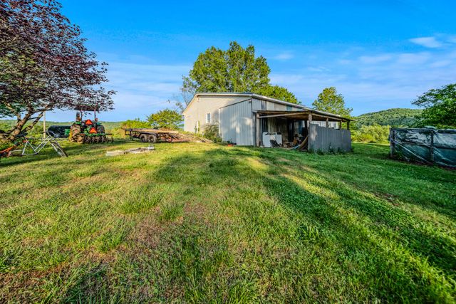 2000 Myers Cove Rd, Mcminnville, TN 37110