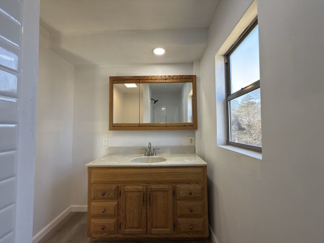 2000 Myers Cove Rd, Mcminnville, TN 37110