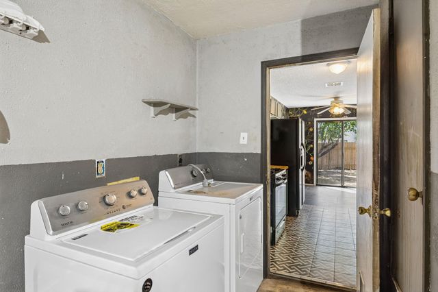 2411 Dowd LN, Austin, TX 78728