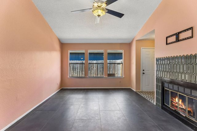 2411 Dowd LN, Austin, TX 78728