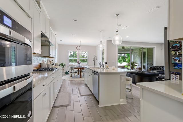 295 MORNING MIST Lane, St. Johns, FL 32259