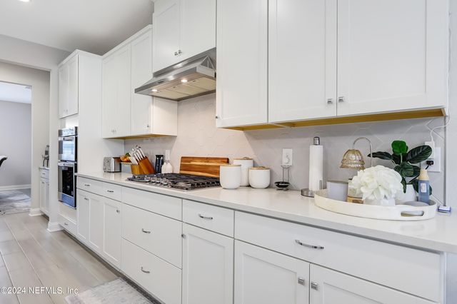 295 MORNING MIST Lane, St. Johns, FL 32259