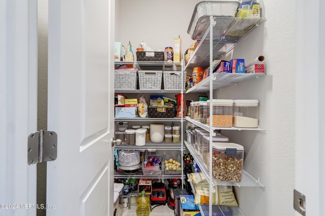 295 MORNING MIST Lane, St. Johns, FL 32259