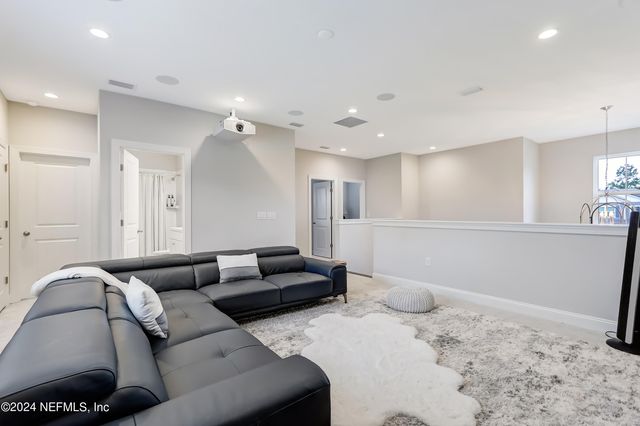 295 MORNING MIST Lane, St. Johns, FL 32259