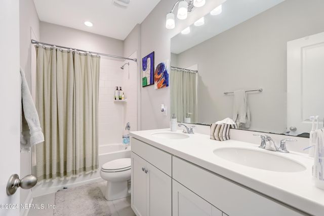 295 MORNING MIST Lane, St. Johns, FL 32259