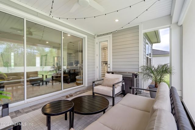 295 MORNING MIST Lane, St. Johns, FL 32259