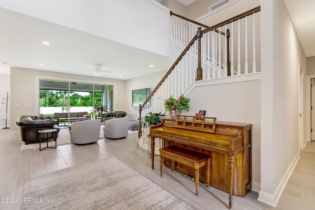 295 MORNING MIST Lane, St. Johns, FL 32259