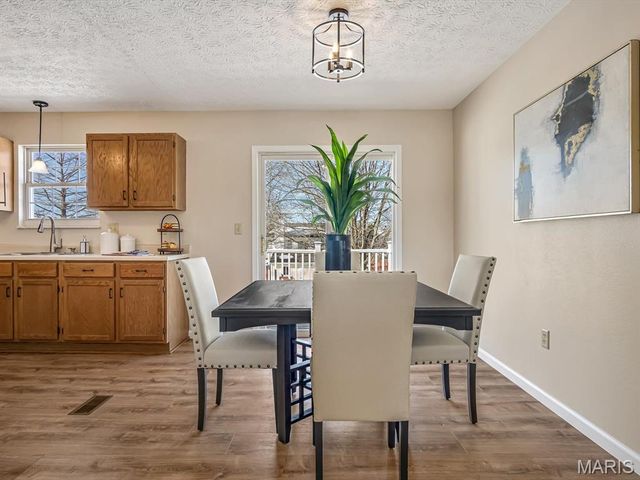 65 Ashbrooke, Troy, IL 62294