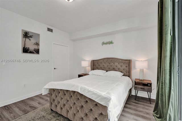 79 SW 12th St 3608-S, Miami, FL 33130