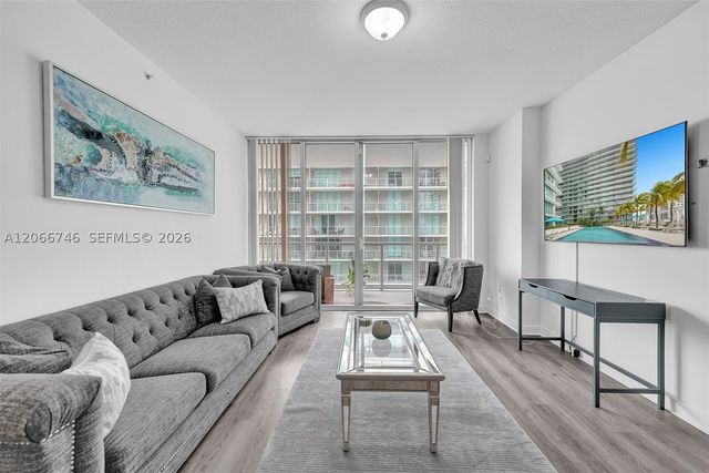 79 SW 12th St 3608-S, Miami, FL 33130