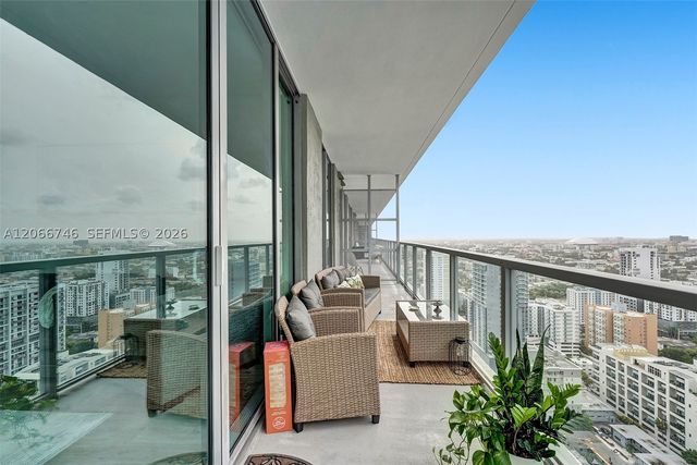 79 SW 12th St 3608-S, Miami, FL 33130