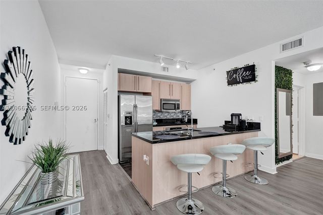 79 SW 12th St 3608-S, Miami, FL 33130