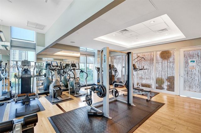 79 SW 12th St 3608-S, Miami, FL 33130