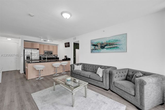 79 SW 12th St 3608-S, Miami, FL 33130
