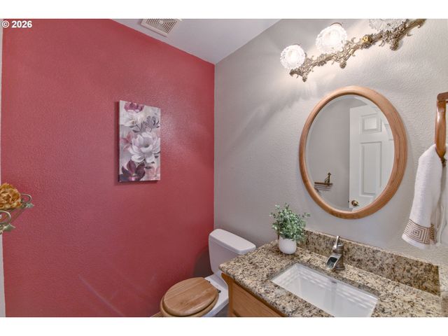 1315 Ne ZACHARY St, Hillsboro, OR 97124