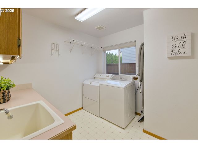 1315 Ne ZACHARY St, Hillsboro, OR 97124