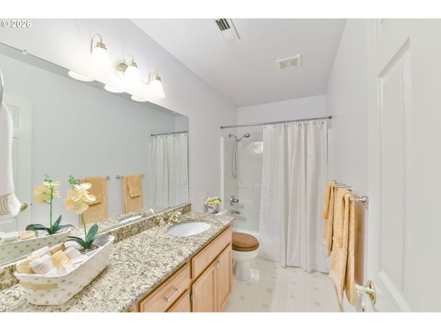 1315 Ne ZACHARY St, Hillsboro, OR 97124