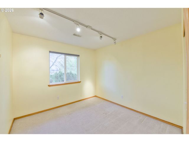 1315 Ne ZACHARY St, Hillsboro, OR 97124