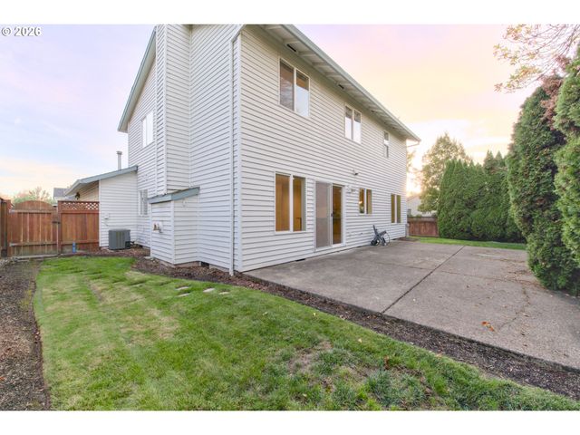 1315 Ne ZACHARY St, Hillsboro, OR 97124