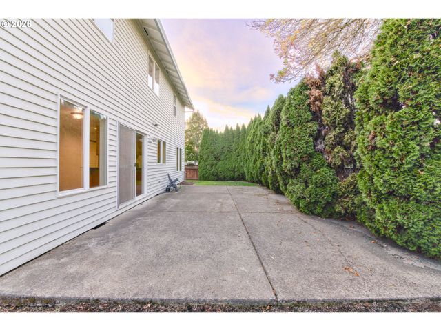 1315 Ne ZACHARY St, Hillsboro, OR 97124