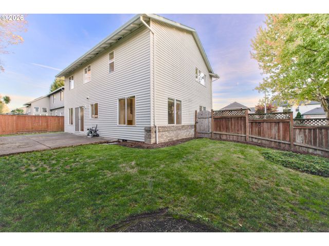 1315 Ne ZACHARY St, Hillsboro, OR 97124