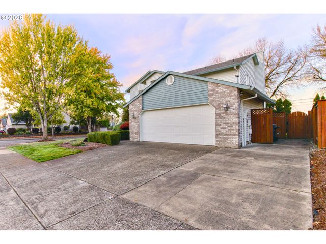 1315 Ne ZACHARY St, Hillsboro, OR 97124