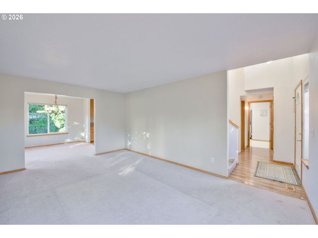 1315 Ne ZACHARY St, Hillsboro, OR 97124