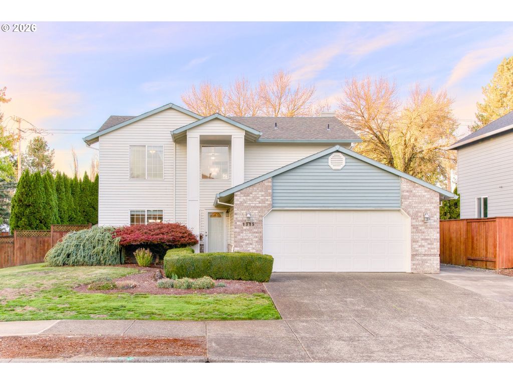 1315 Ne ZACHARY St, Hillsboro, OR 97124