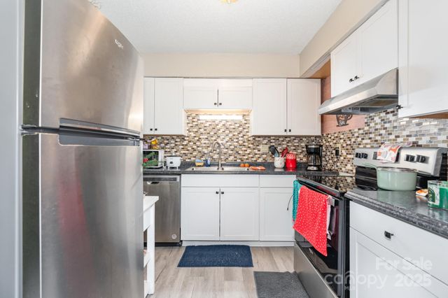 2014 Countrymens Court, Charlotte, NC 28210