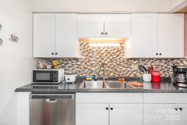 2014 Countrymens Court, Charlotte, NC 28210