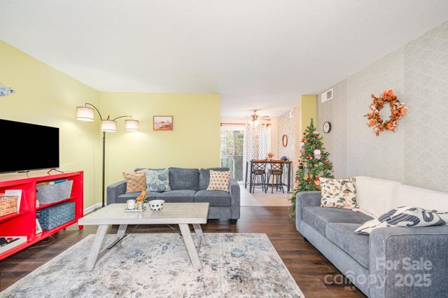 2014 Countrymens Court, Charlotte, NC 28210