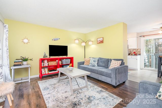 2014 Countrymens Court, Charlotte, NC 28210