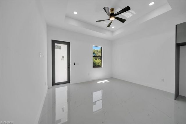 1923 Johns AVE, Lehigh Acres, FL 33972