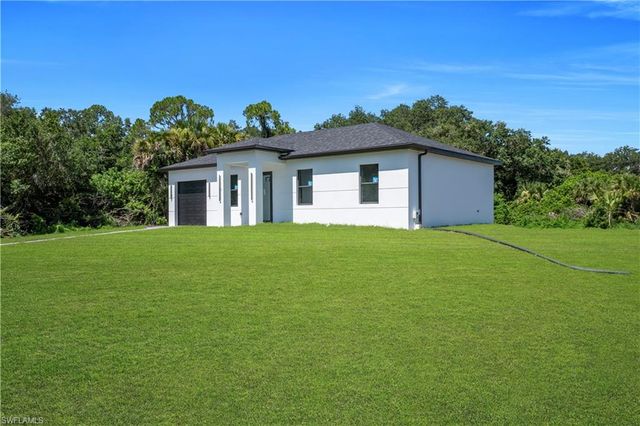 1923 Johns AVE, Lehigh Acres, FL 33972