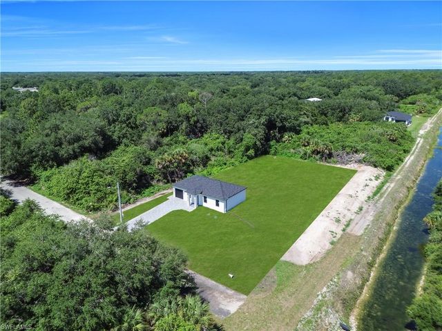 1923 Johns AVE, Lehigh Acres, FL 33972