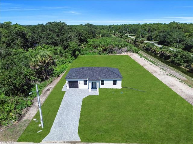 1923 Johns AVE, Lehigh Acres, FL 33972