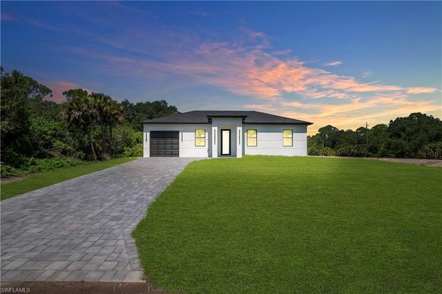 1923 Johns AVE, Lehigh Acres, FL 33972