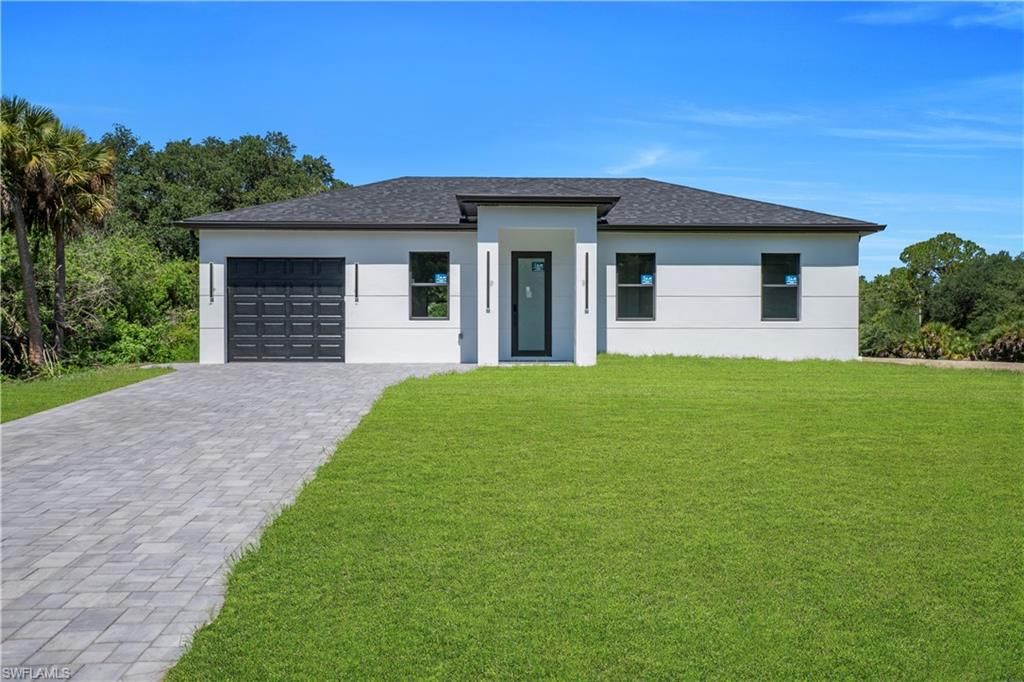 1923 Johns AVE, Lehigh Acres, FL 33972