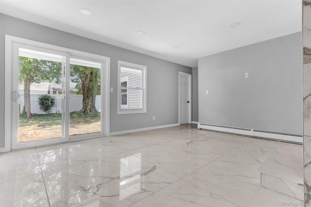 17 Windmill Lane, Levittown, NY 11756