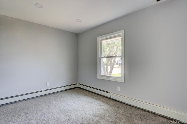 17 Windmill Lane, Levittown, NY 11756