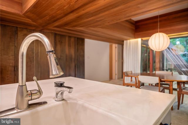 2300 S CEDAR CREST BLVD, Allentown, PA 18103