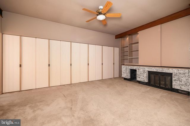 2300 S CEDAR CREST BLVD, Allentown, PA 18103