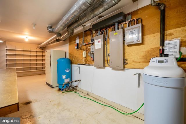 2300 S CEDAR CREST BLVD, Allentown, PA 18103