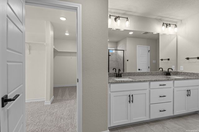 127 Highland Park, Castroville, TX 78009