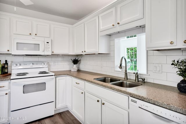 3012 Lagar Lane, Wilmington, NC 28405