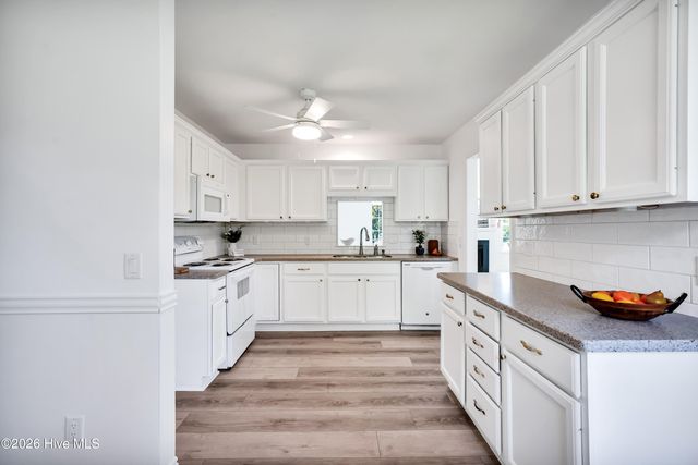 3012 Lagar Lane, Wilmington, NC 28405