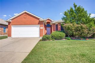 6532 Alexandra Meadows Drive, Fort Worth, TX 76131