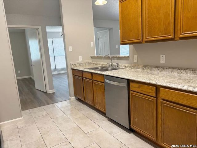 4903 WREN LK, San Antonio, TX 78244
