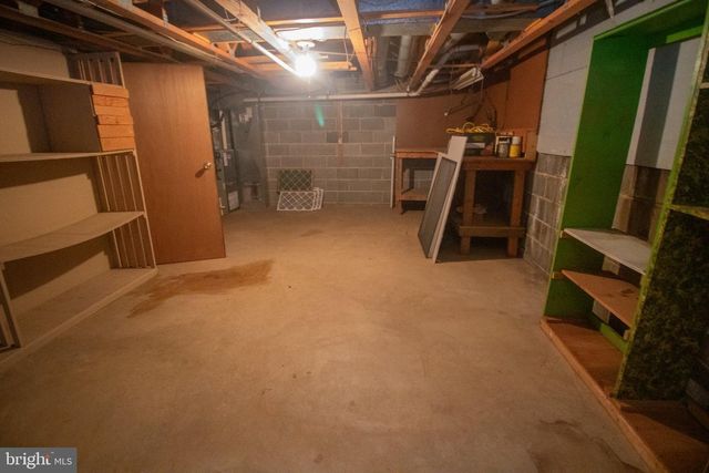 932 KINGS CRFT, Cherry Hill, NJ 08034